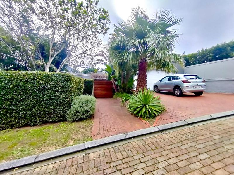 To Let 4 Bedroom Property for Rent in Hout Bay Western Cape